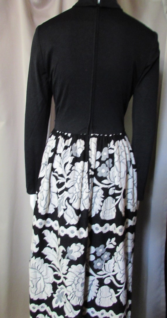 Maxi Skirt Mid Century Lounge Dress Black Knit To… - image 5