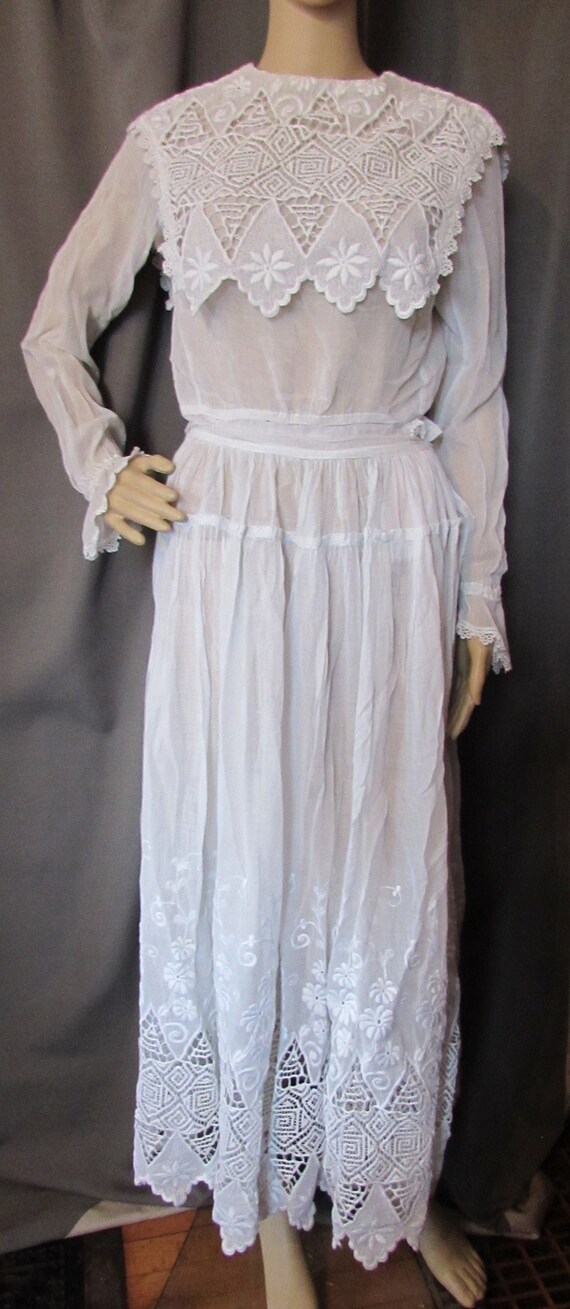 Edwardian Era White Summer Dress Broderie Anglaise