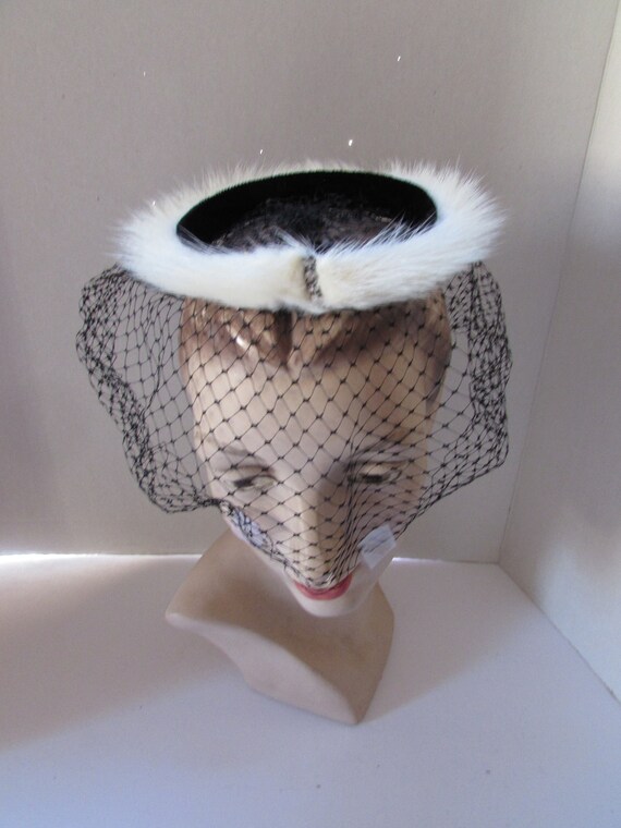 SALE Vintage Hat Whimsy Hat 1960 Style White Fur Circlet  display picture 1