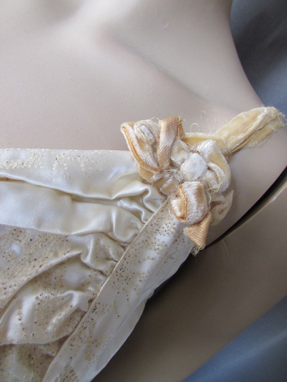 Vintage Wedding Bridal Gown 1940 Era Candlelight … - image 5