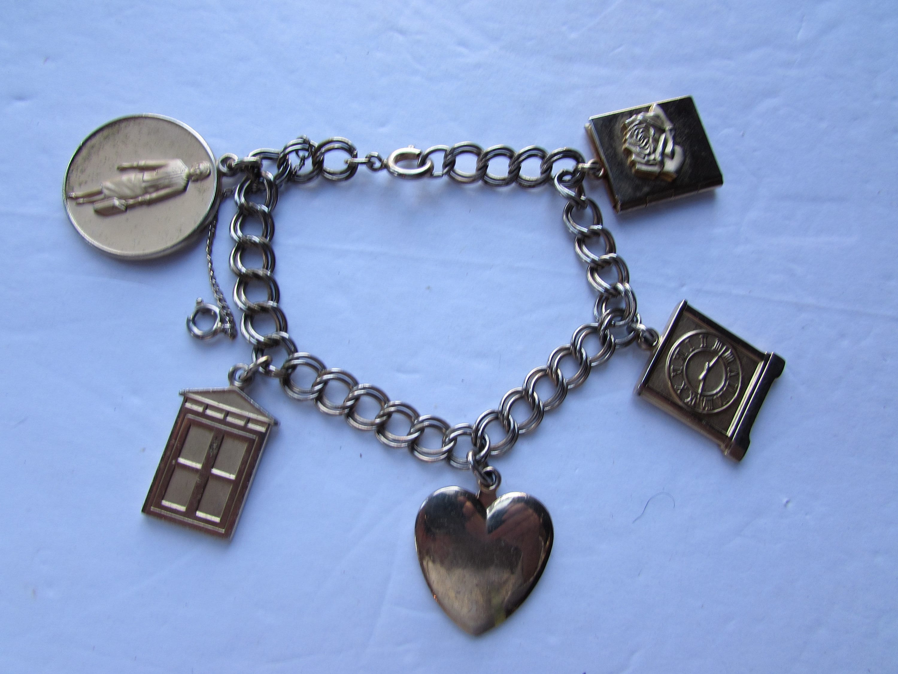 Avon Calling! Charm Bracelet Presidents Award Circa 1965 Five