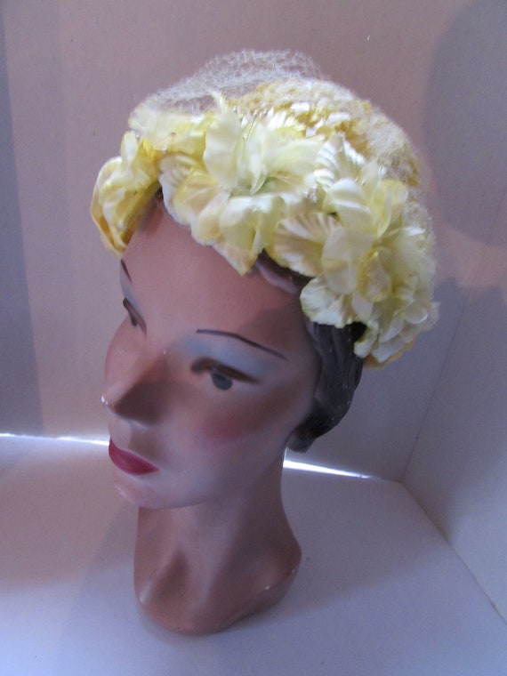 Vintage Hat Sunny Yellow Cello Weave Yellow Flowe… - image 1