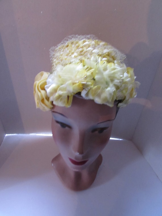 Vintage Hat Sunny Yellow Cello Weave Yellow Flowe… - image 8