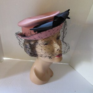 Vintage Hat Rosy Pink Felt Black Satin Ribbon Black Veil Chin Length Merrimac Hats New York Creation Made in USA Fall Hat Winter Hat