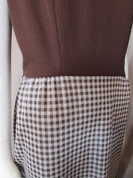 Vintage 1970s Brown Knit Dress
