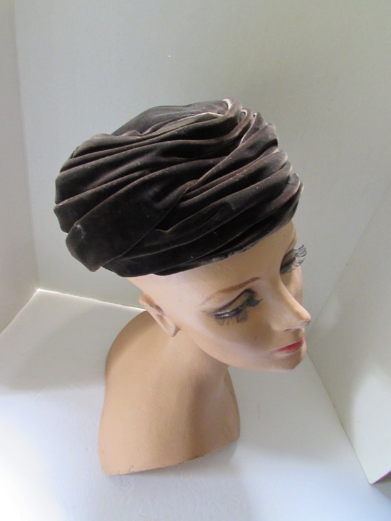 vintage style pleated turban - Gem