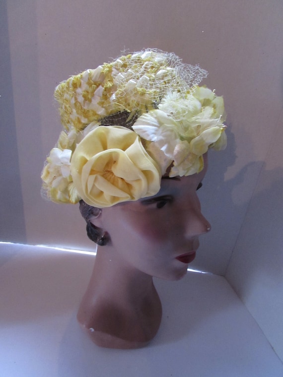 Vintage Hat Sunny Yellow Cello Weave Yellow Flowe… - image 3