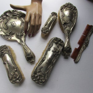 Antique Vanity Set Dresser Set Art Nouveau Style Floral Repousse Silver Tone Hand Mirror Hair Brush Clothes Brushes Comb Cover 6 Pieces