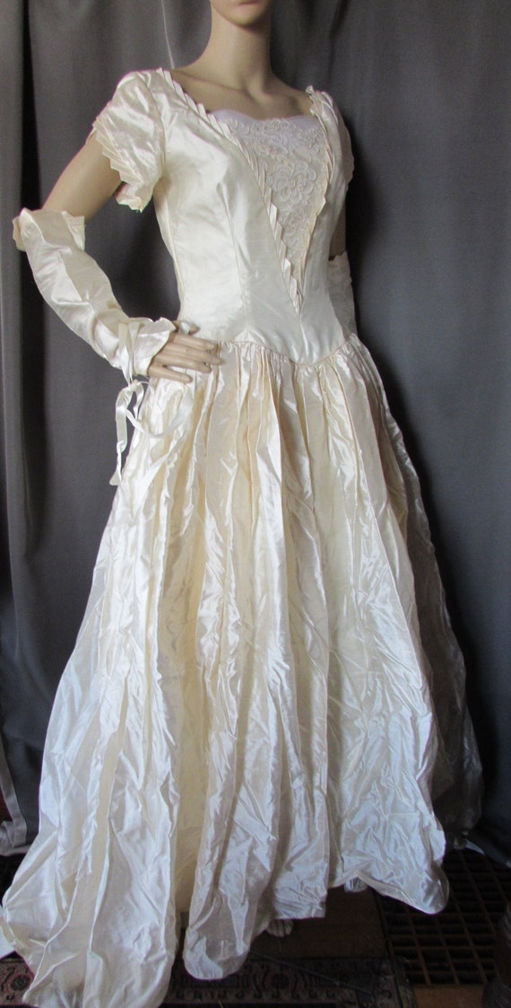 Vestido de novia luz de vela Shantung opera length guantes - Etsy México Vestido de novia luz de vela Shantung opera length guantes - Etsy México