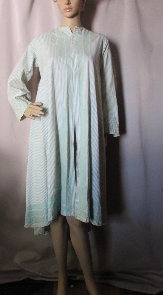 SALE Very Vintage Morning Robe Mint Green White S… - image 2