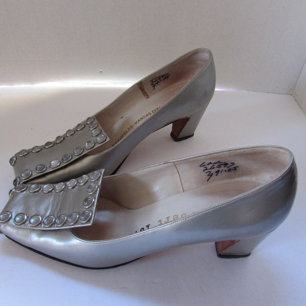 Vintage Shoes 1970 Era Mod Shoes Silver Shoes Herbert Levine Harzfelds Kansas City