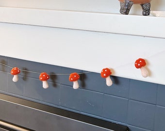 Mushroom nursery decor | Red cap mushroom garland felt | Red mushroom home decor | Boho mushroom decorations