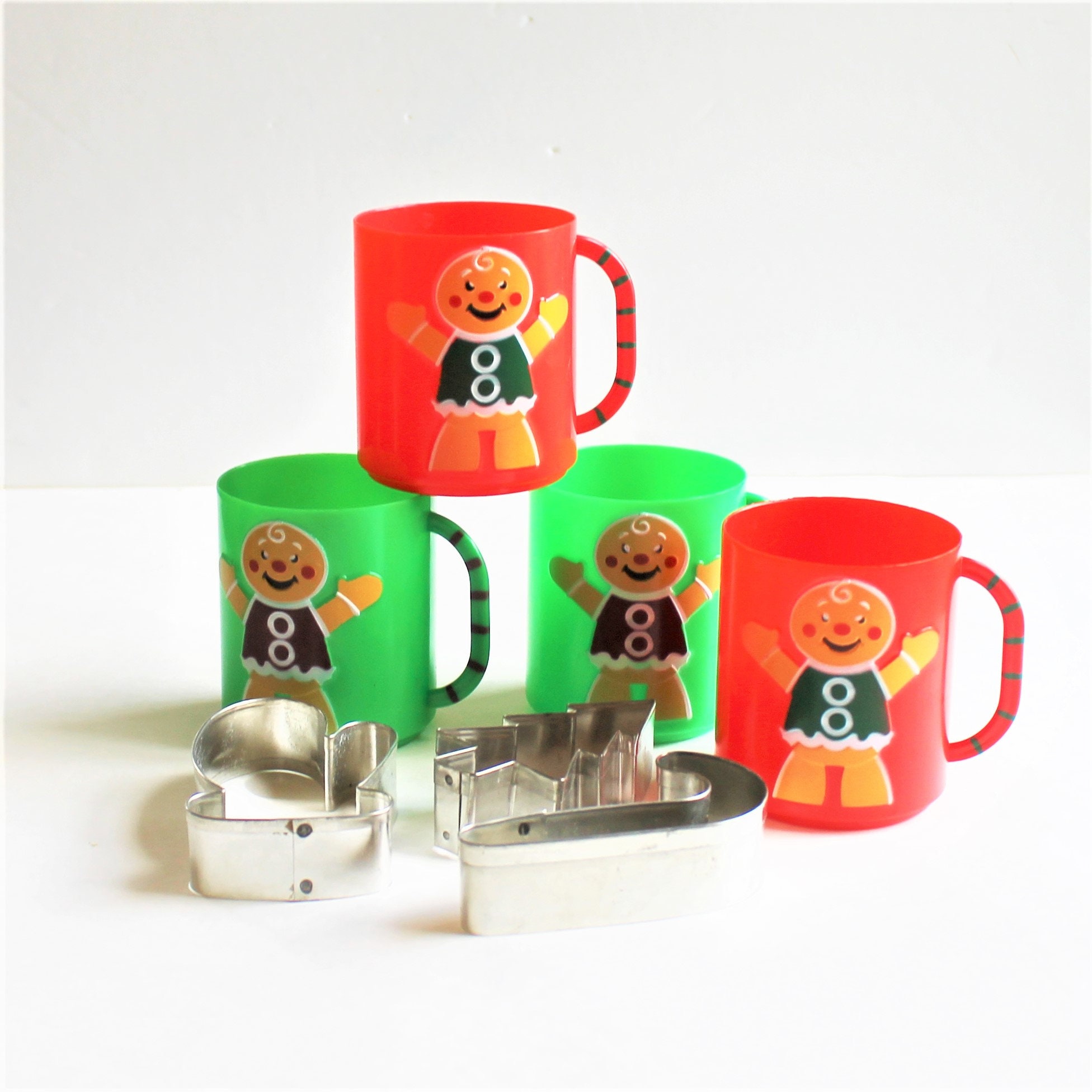 10 Kids' Christmas Mugs That Make The Holidays Cozier - Motherly