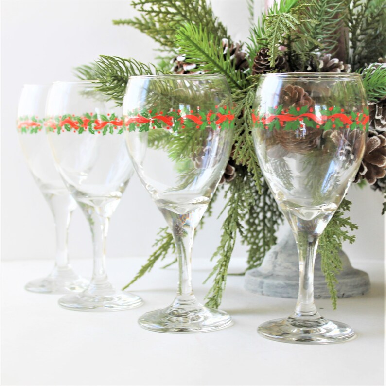 set of 4 Vintage Christmas water goblets holiday entertaining Christmas glassware green holly and red berries and ribbon LRS259