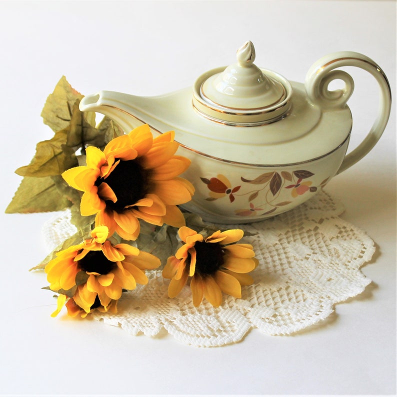 Vintage Jewel Tea Autumn Leaf Aladdin teapot with infuser cottage d\u00e9cor Superior Quality Kitchenware farmhouse dishware
