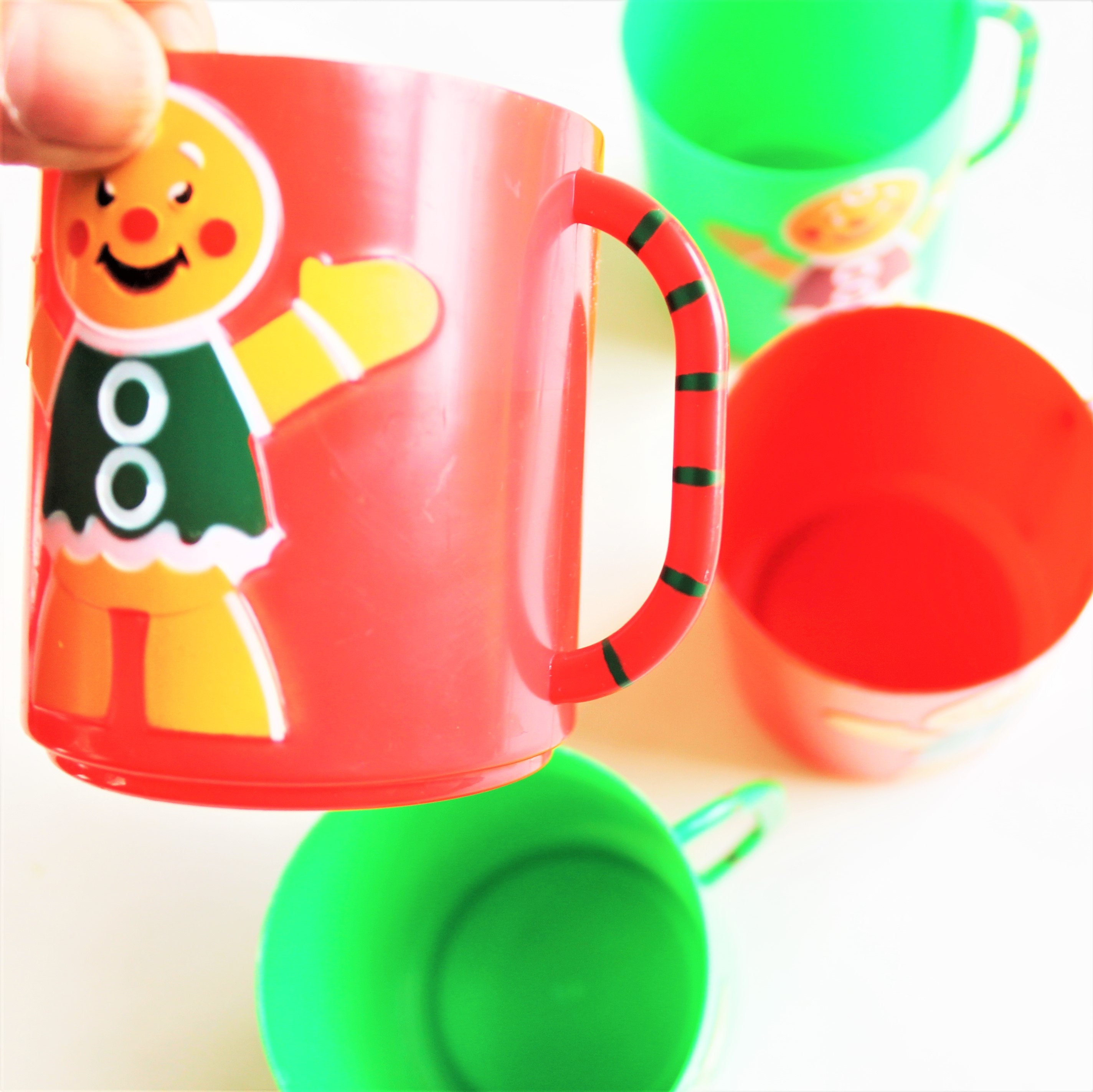 10 Kids' Christmas Mugs That Make The Holidays Cozier - Motherly