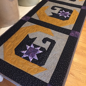 Digitalt mönster för löpare med halvmånekatt 40 x 140 cm