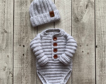 Newborn baby crochet overalls with matching hat. Baby boy photography prop. Romper