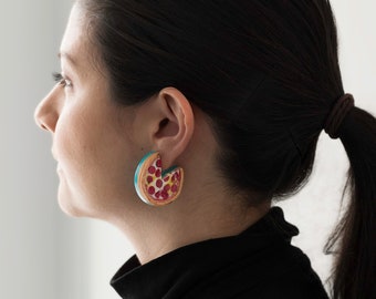 Grandes boucles d’oreilles pizza au pepperoni avec dos bleu, vert, rose ou violet | Bijoux en argile polymère faits à la main | Pièce de déclaration sur la malbouffe