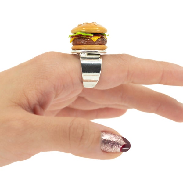 Grand hamburger assemblé avec bague de déclaration de pain au sésame | Bijoux en argile polymère faits à la main | Accessoires alimentaires mignons