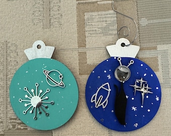 Mid Century Modern Christmas Ornament: Laser Cut Wood Holiday Decor