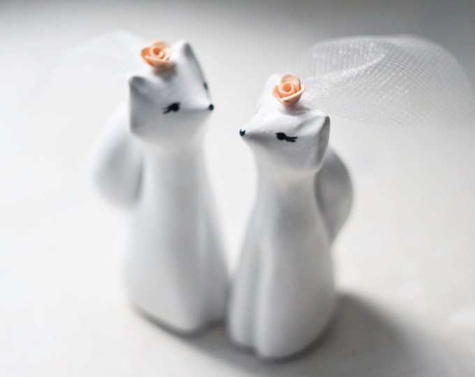  Porcelain Fox Lesbian Cake Topper