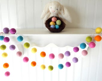 Easter Garland, Spring Garland, Pastel Garland, Felt Ball Garland, Pom Pom Garland, Easter Decor, Easter Decoration, Mantel Decoration, Felt