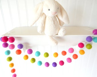 Rainbow Felt Ball Garland, Rainbow Pom Pom Garland, Rainbow Baby Nursery Decor, Birthday Party Garland, Baby Shower Decor, Cake Smash