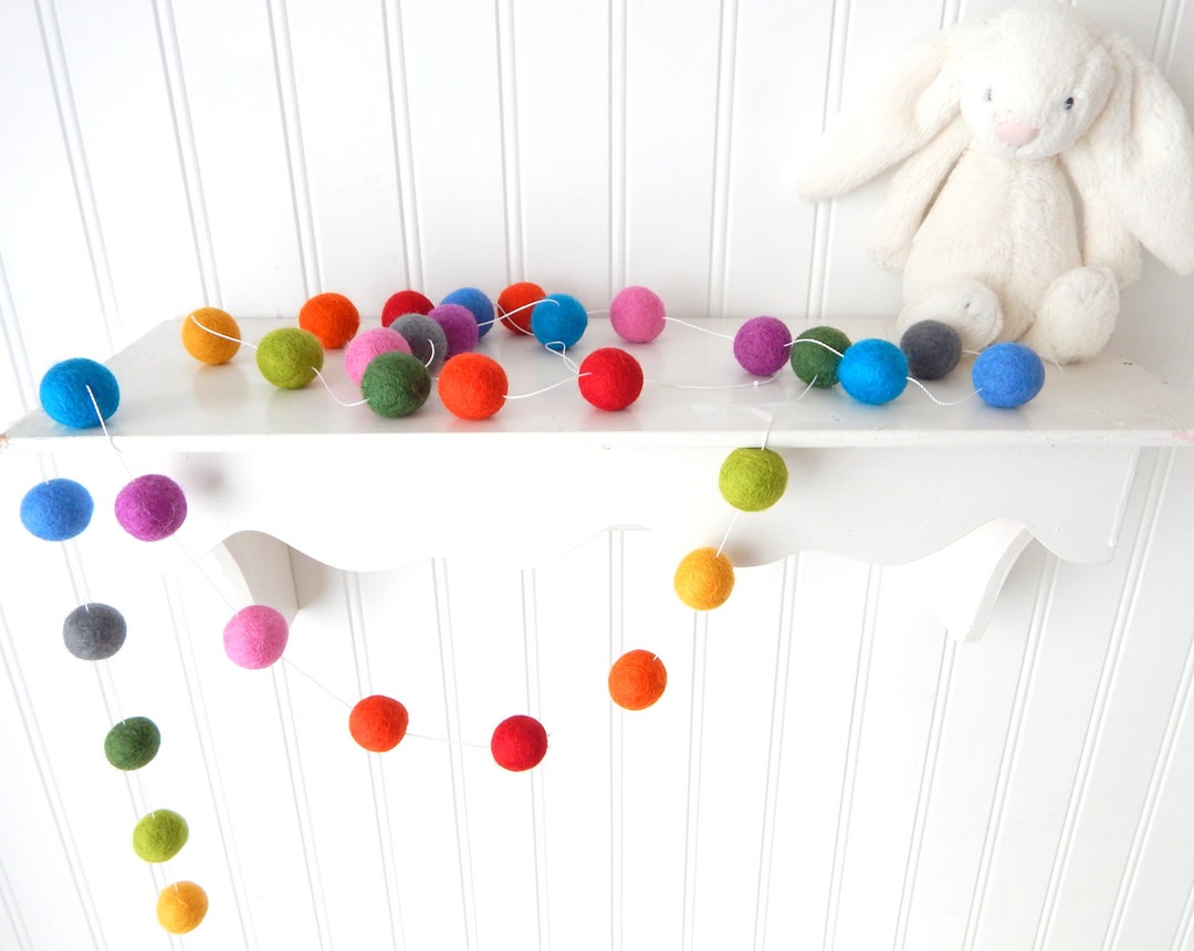 Rainbow Felt Ball Garland, Rainbow Nursery Decor, Rainbow Garland ...