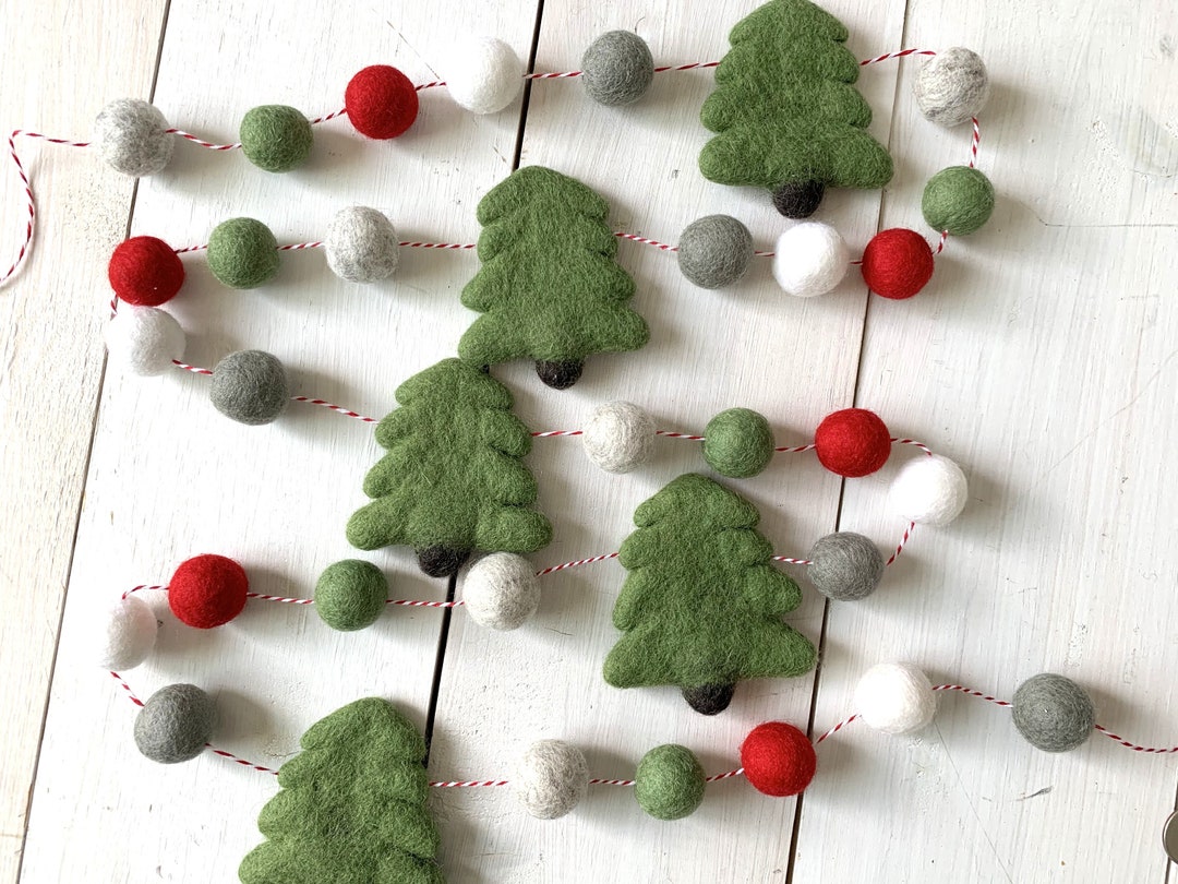 Christmas Tree Garland, Farmhouse Christmas Felt Ball Garland, Holiday