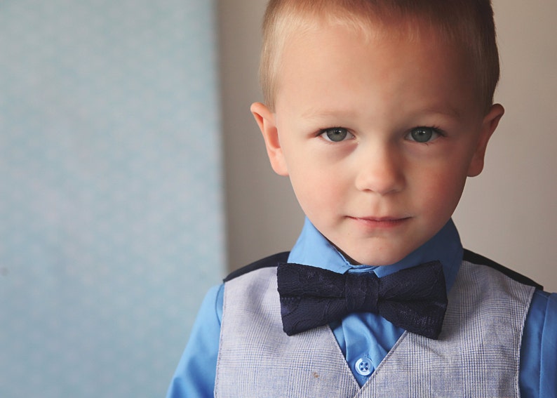 Navy blue bow tie Men/'s Bow Tie Baby Bow Tie Midnight Blue Lace Midnight Blue Bow Tie Deep blue bow tie Blue Lace Bow Tie