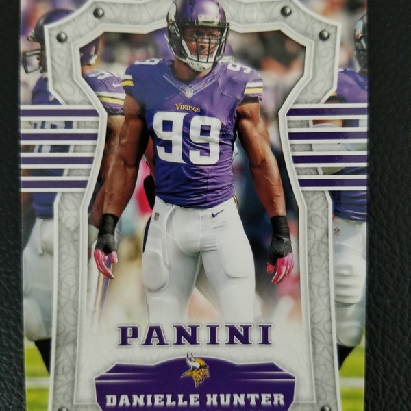 Minnesota Vikings Birthday card with Danielle Hunter on a detachable trading card