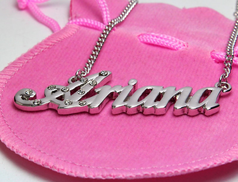 Kigu Tatiana - Collar Con Nobre Personalizado – Ebalaje Dorado