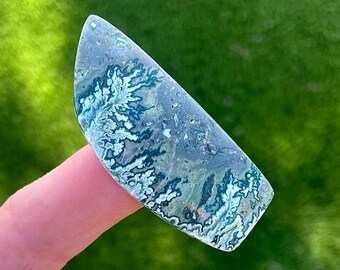 Video, Rare Blue Tide Seam Agate Cabochon