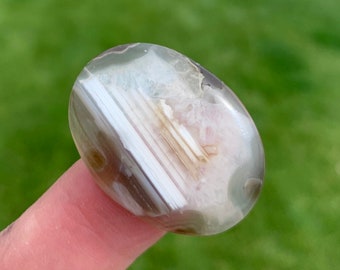 Video, Waterline Agate Cabochon