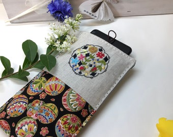 Japanese Fabric Phone Case, Padded Iphone Case,  Phone Sleeve, Smartphone Pouch , Customizable Fabric Phone Case, Embroidered Iphone Pouch.