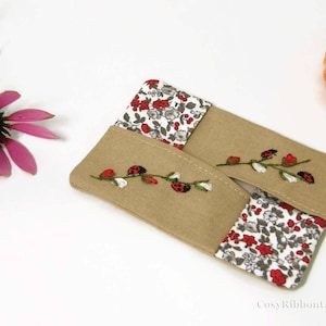 Pocket tissue holder, Tissue  pouch, pocket tissue pouch, travel tissue case , fabric pouch, travel tissue holder, Pocket tissue cover, gift