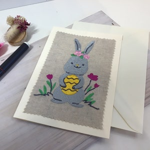 Carte Lapin de  Pâques, Carte brodée Pâques, carte personnalisable, carte  13 x 18 cm , carte souhaits, carte enfants , grande carte,