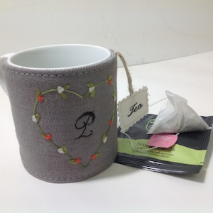 Tea Mug  Cozy in Grey Linen , Mug Warmer I love Tea Silk Embroidered,  Personalisable Mug Cozy