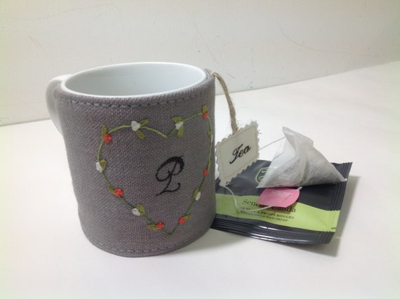 Tea Mug Cozy in Grey Linen , Mug Warmer I Love Tea Silk Embroidered,  Personalisable Mug Cozy 