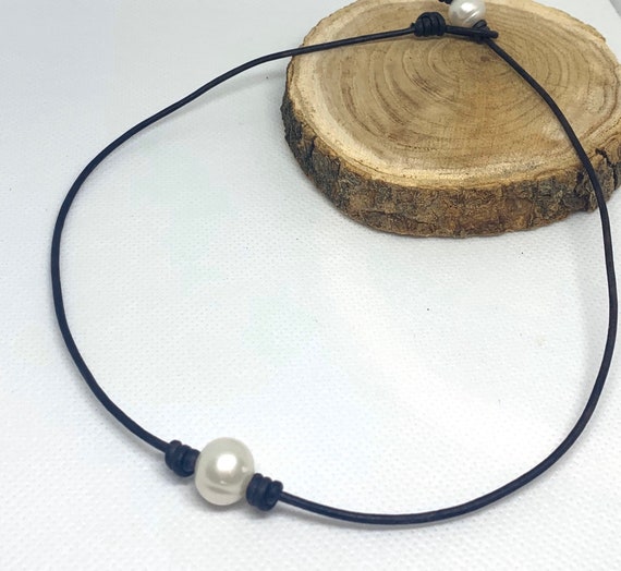 Single Pearl and Leather Necklace #309