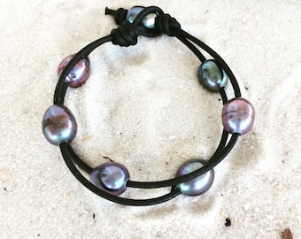Black Pearl and Leather Bracelet #85
