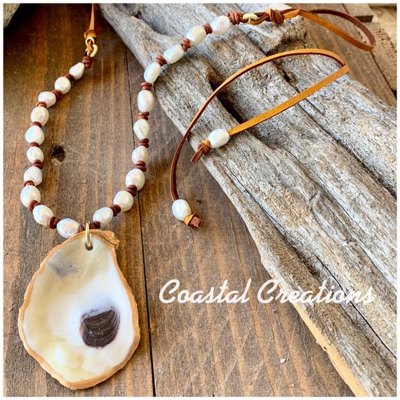 アクセサリー oyster baroque pearl necklace Oyster Shell and Pearl Tie Necklace #385 - Etsy