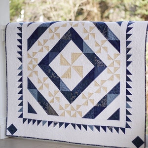 Pinwheel Quilt Patterns PDF Blue and White Quilt Pattern Table Runner Pattern Baby Quilt Scrappy Quilt Pattern for Fat Quarters