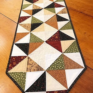 Easy Quilt Patterns PDF Scrappy Table Runner Pattern for Charm Packs ...