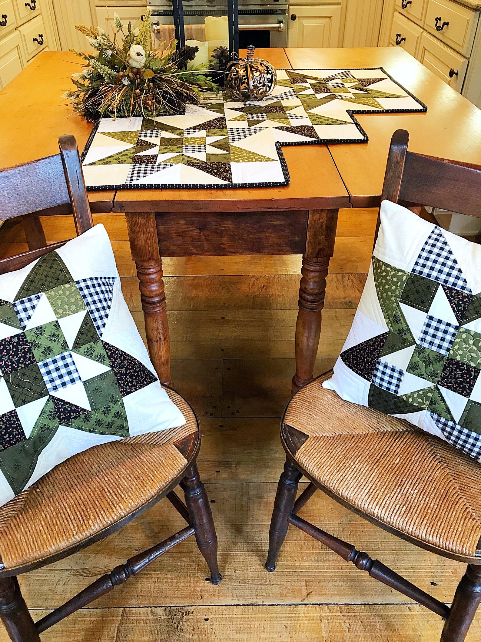 Quilt Patterns PDF Table Runner Pattern and BONUS Pillow Pattern ...
