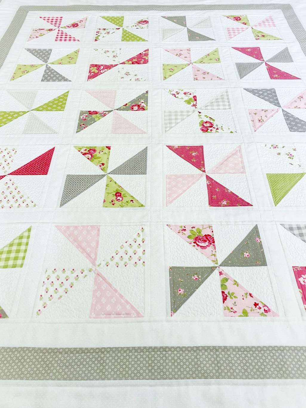 Charm Pack Quilt Pattern PDF Easy Quilt Patterns for Beginners Pinwheel ...