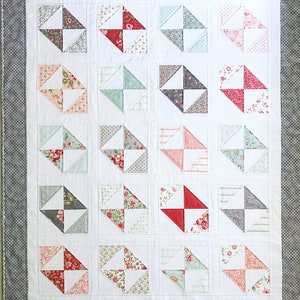 Baby Quilt Patterns PDF Easy Quilt Pattern for Beginners Charm Pack Quilt Pattern Vintage Quilt Pattern Quilting Patterns image 4