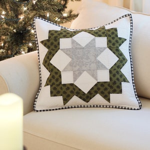 Christmas Quilt Patterns PDF Christmas Table Runner Pattern & FREE Pillow Pattern Easy Quilt Patterns Star Wreath Quilting Patterns image 3