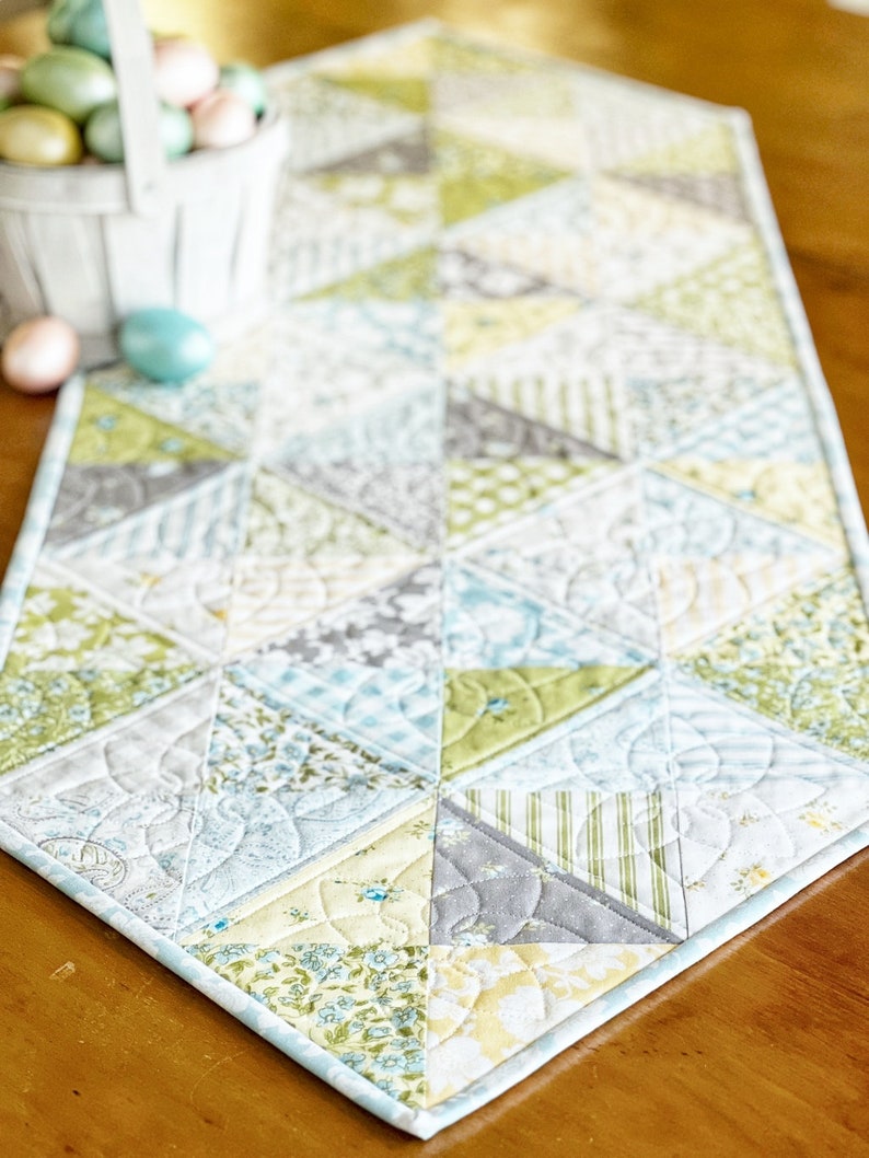Table Runner Pattern Easy Quilt Patterns PDF Charm Pack Quilt Pattern ...